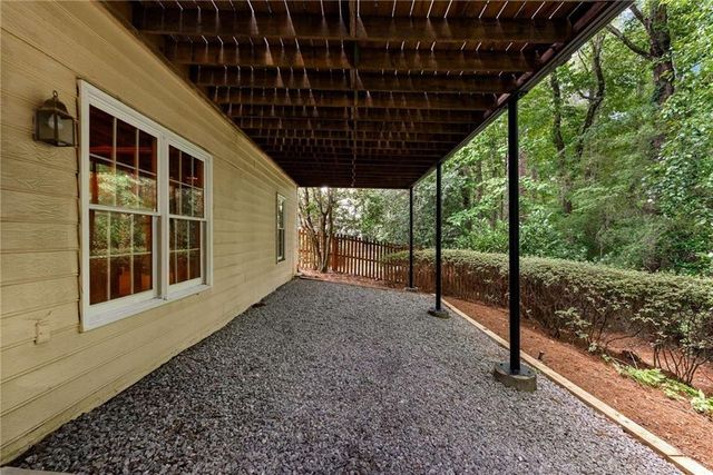 2381 Briarleigh Way, Atlanta, GA 30338