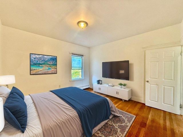 62 Algonquin Rd. #2, Newton, MA 02467