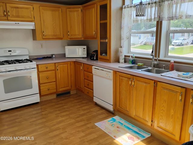 51 Pine Ridge Boulevard, Whiting, NJ 08759