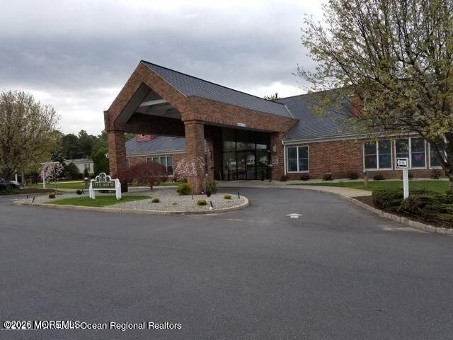 51 Pine Ridge Boulevard, Whiting, NJ 08759