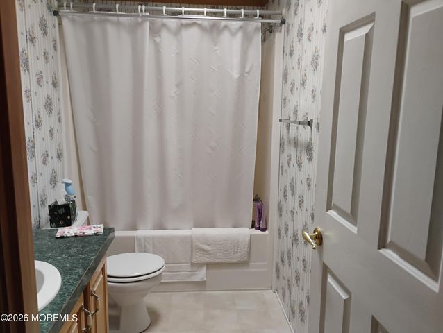 51 Pine Ridge Boulevard, Whiting, NJ 08759