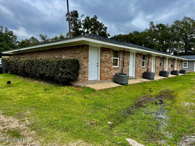 2520 Hewes Avenue, Gulfport, MS 39507