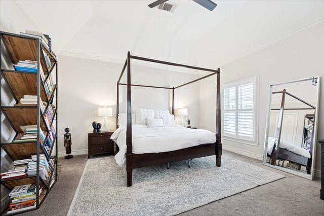 126 Oak Place Drive, Houston, TX 77006