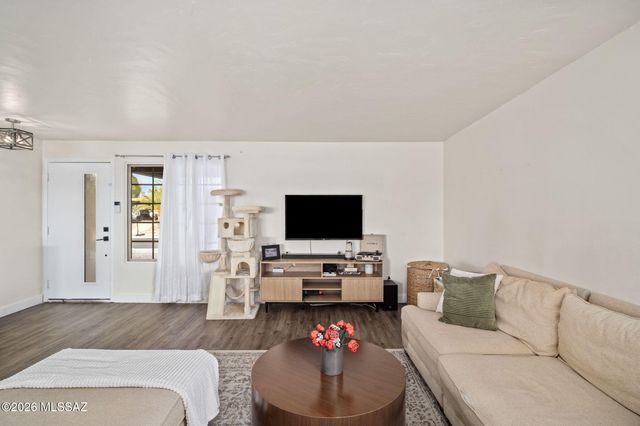 3012 S Hoffman Lane, Tucson, AZ 85730