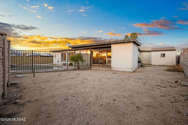 3012 S Hoffman Lane, Tucson, AZ 85730