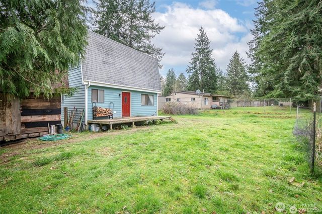 406 E Madrona Drive, Lakebay, WA 98349