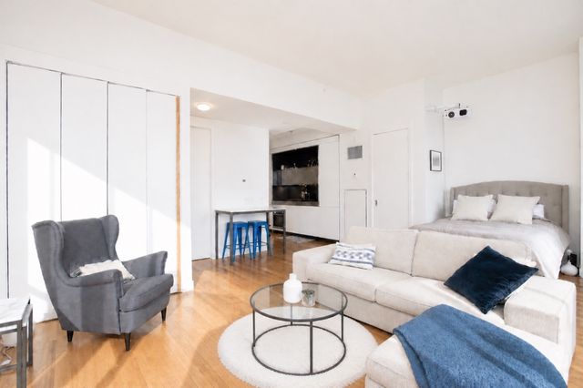 15 William St Apt 29D, New York City, NY 10005
