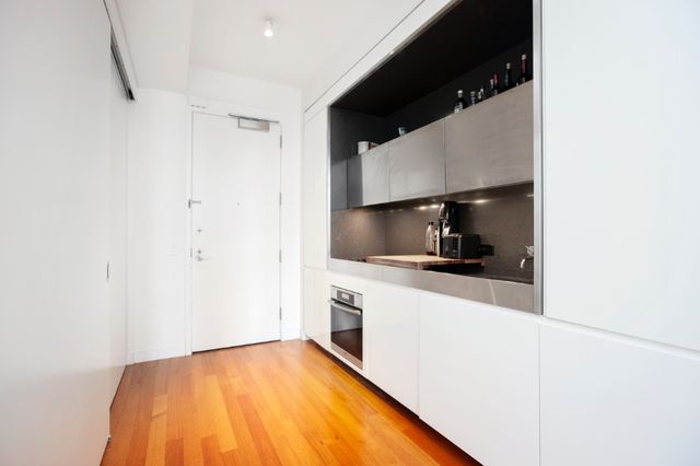 15 William St Apt 29D, New York City, NY 10005