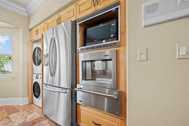 1593 PINELLAS BAYWAY S, Tierra Verde, FL 33715
