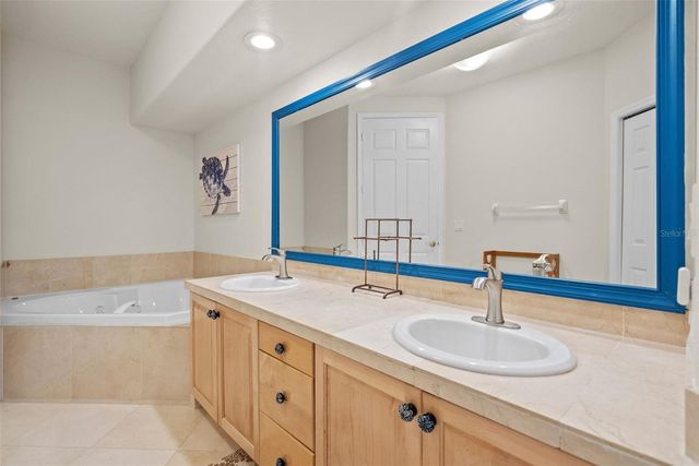 1593 PINELLAS BAYWAY S, Tierra Verde, FL 33715