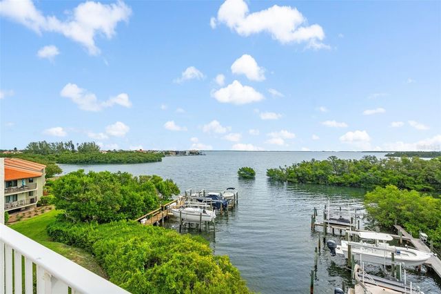 1593 PINELLAS BAYWAY S, Tierra Verde, FL 33715