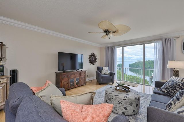 1593 PINELLAS BAYWAY S, Tierra Verde, FL 33715
