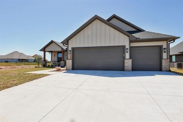 642 Sienna Creek Lane, Piedmont, OK 73078