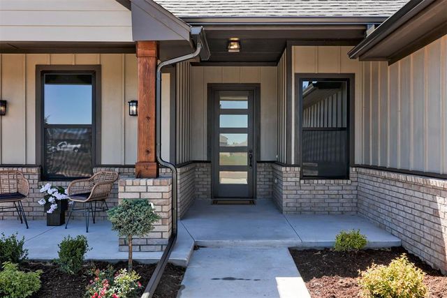 642 Sienna Creek Lane, Piedmont, OK 73078