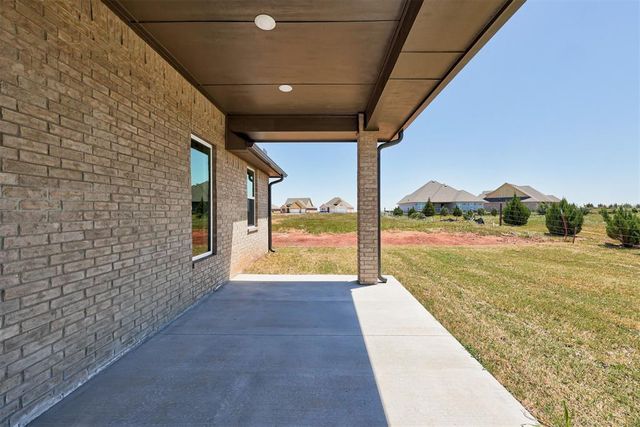 642 Sienna Creek Lane, Piedmont, OK 73078