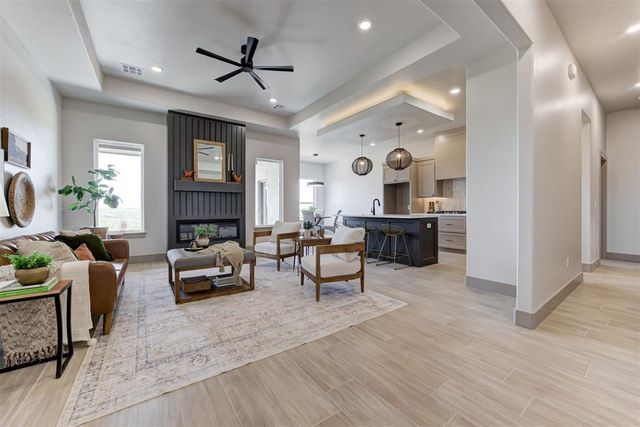 642 Sienna Creek Lane, Piedmont, OK 73078