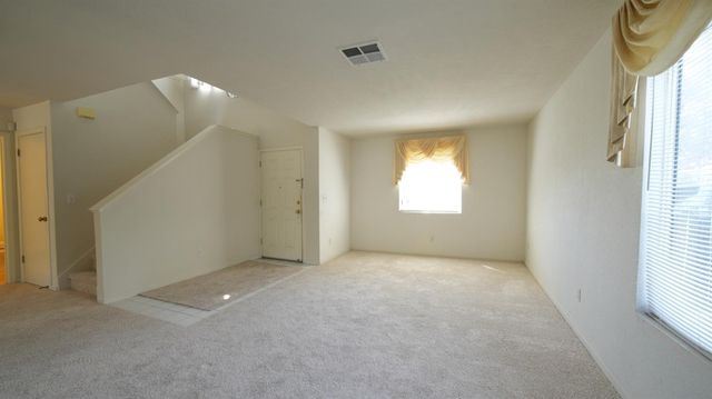 831 Waterford Ave, Stockton, CA 95206