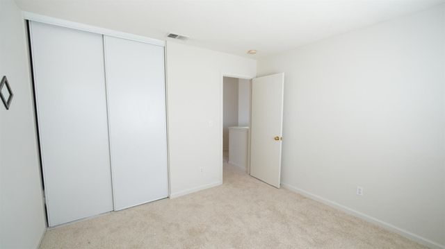 831 Waterford Ave, Stockton, CA 95206