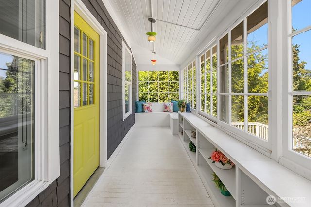 3943 S Orcas Street, Seattle, WA 98118