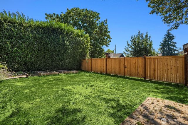 3943 S Orcas Street, Seattle, WA 98118