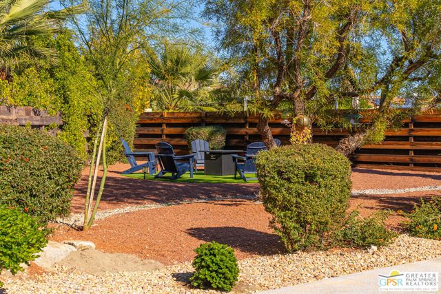 566 N Sunset Way, Palm Springs, CA 92262