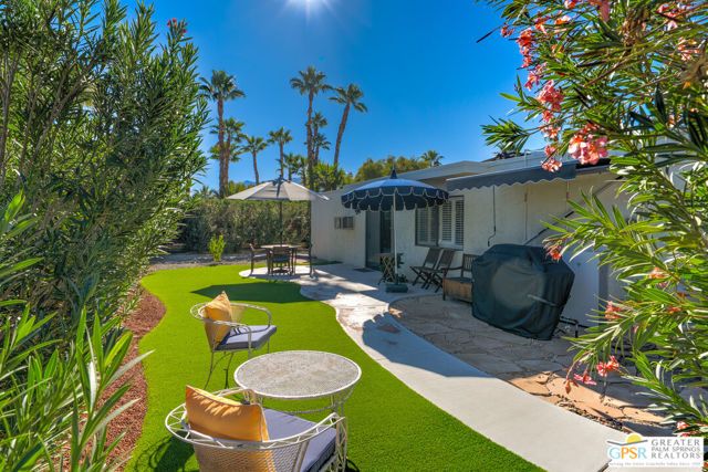 566 N Sunset Way, Palm Springs, CA 92262