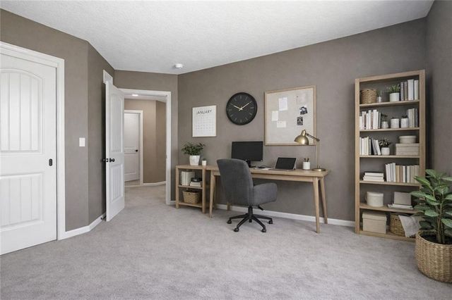 11104 N Belleview Avenue, Kansas City, MO 64155