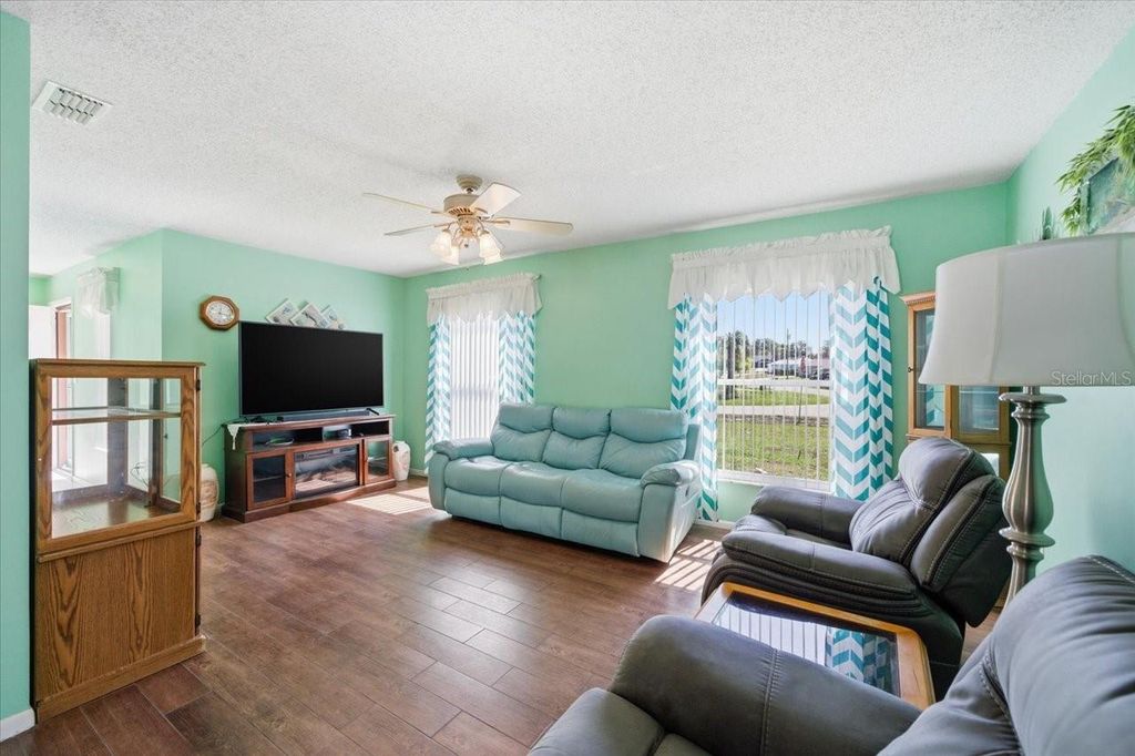 Image 4 of property listing at 6307 KINGWAY LANE, Spring Hill, FL 34608