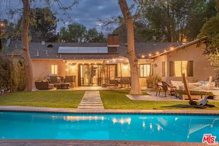 5932 Lubao Avenue, Woodland Hills (los Angeles), CA 91367