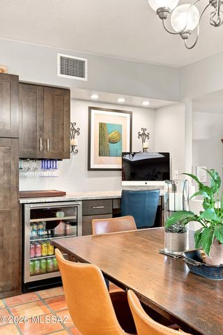 4961 W Placita De Los Vientos, Tucson, AZ 85745