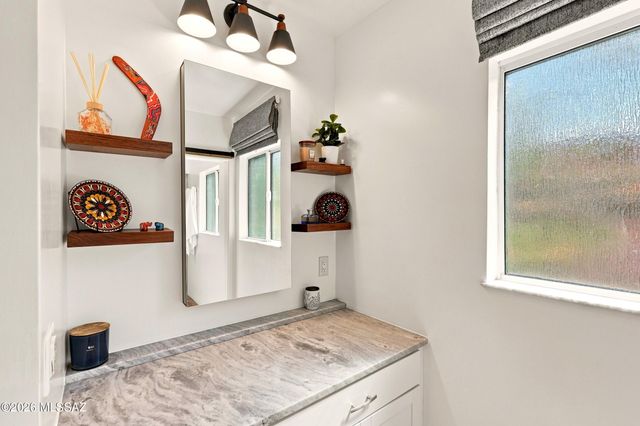 4961 W Placita De Los Vientos, Tucson, AZ 85745