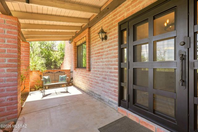 4961 W Placita De Los Vientos, Tucson, AZ 85745