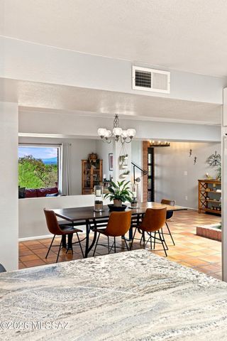 4961 W Placita De Los Vientos, Tucson, AZ 85745