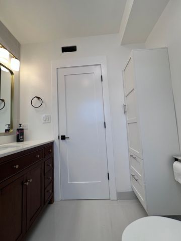 6508 N Richmond Street 1B, Chicago, IL 60645