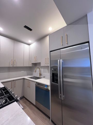 6508 N Richmond Street 1B, Chicago, IL 60645