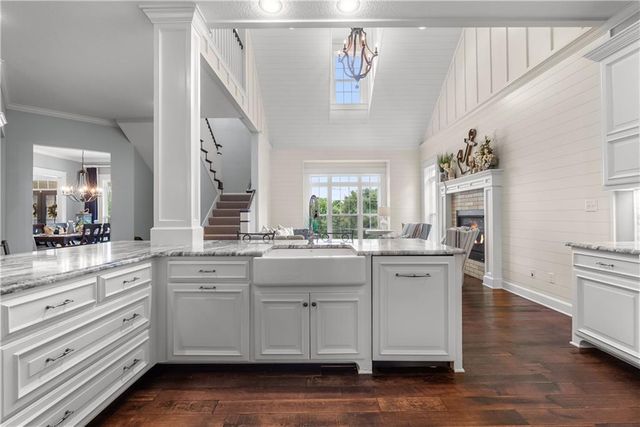 131 Anchor Drive, Lake Tapawingo, MO 64015