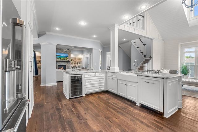 131 Anchor Drive, Lake Tapawingo, MO 64015