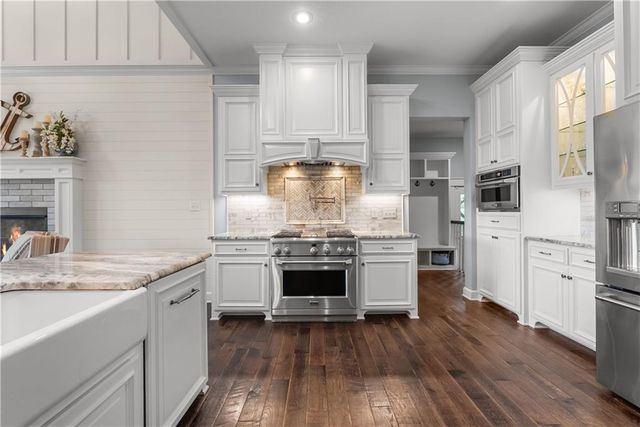 131 Anchor Drive, Lake Tapawingo, MO 64015