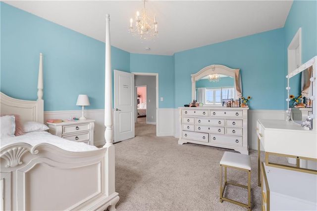 131 Anchor Drive, Lake Tapawingo, MO 64015