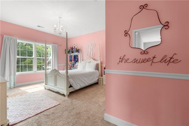 131 Anchor Drive, Lake Tapawingo, MO 64015