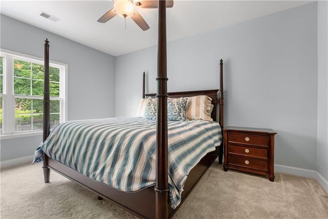 131 Anchor Drive, Lake Tapawingo, MO 64015