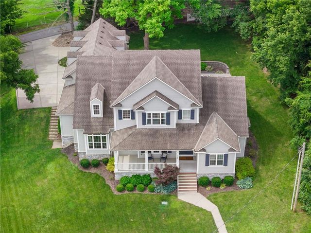 131 Anchor Drive, Lake Tapawingo, MO 64015
