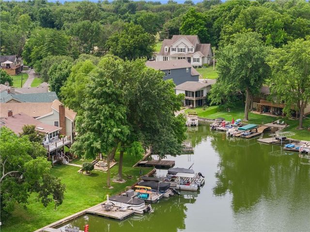 131 Anchor Drive, Lake Tapawingo, MO 64015
