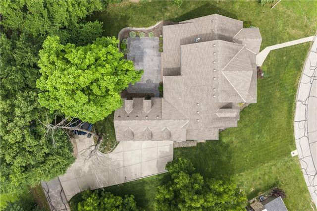 131 Anchor Drive, Lake Tapawingo, MO 64015