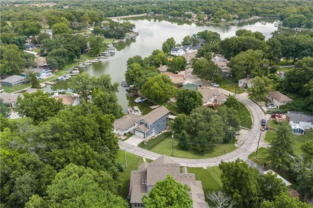 131 Anchor Drive, Lake Tapawingo, MO 64015