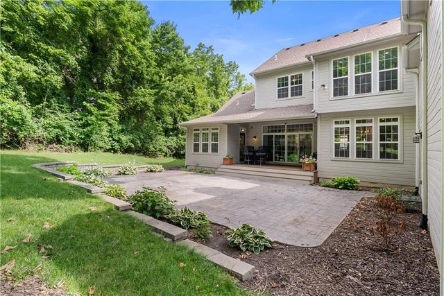131 Anchor Drive, Lake Tapawingo, MO 64015