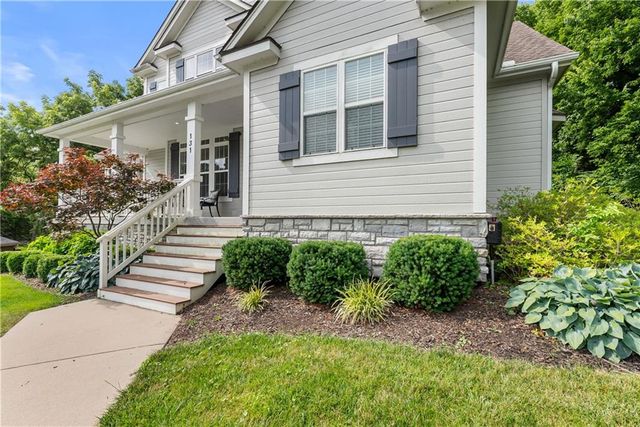 131 Anchor Drive, Lake Tapawingo, MO 64015