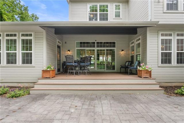 131 Anchor Drive, Lake Tapawingo, MO 64015