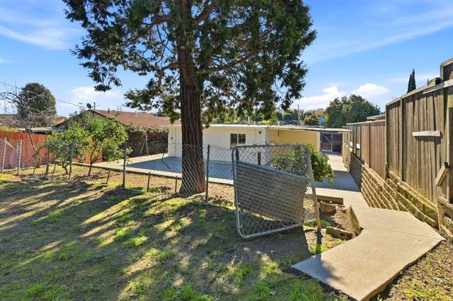 426 La Jolla St, Vallejo, CA 94591
