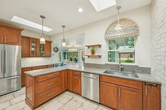 207 23RD STREET W, Bradenton, FL 34205